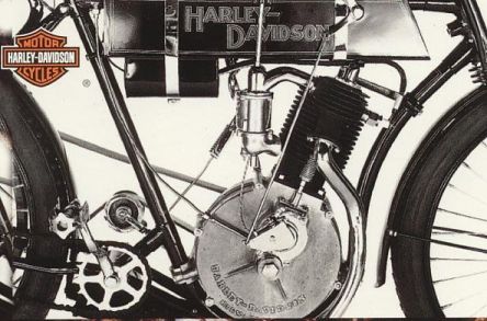 Primer motor Harley-Davidson