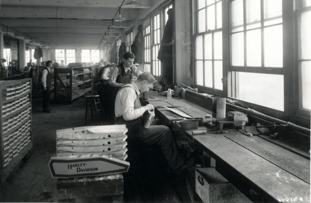 1915 fabricación depósitos de combustible