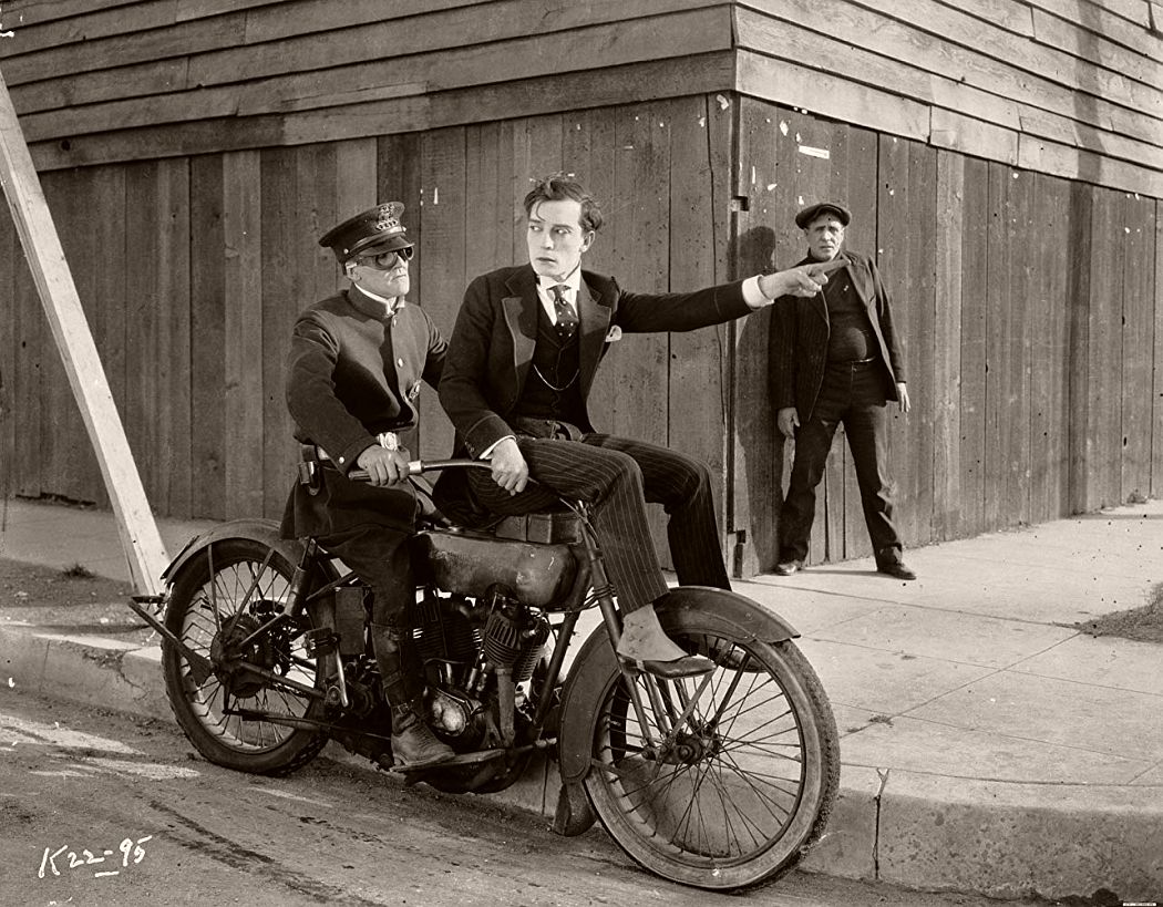 1924 - Película Sherlock Jr. - Harley-Davidson