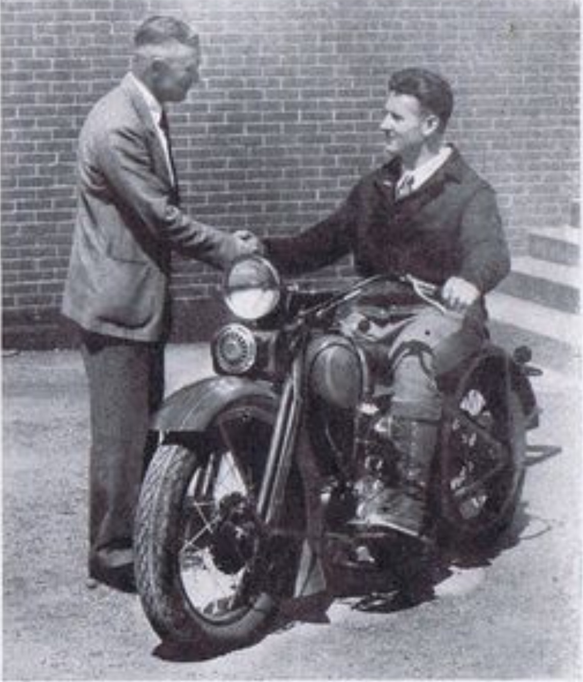 1932 - Harley-Davidson - William S. Harley - R45