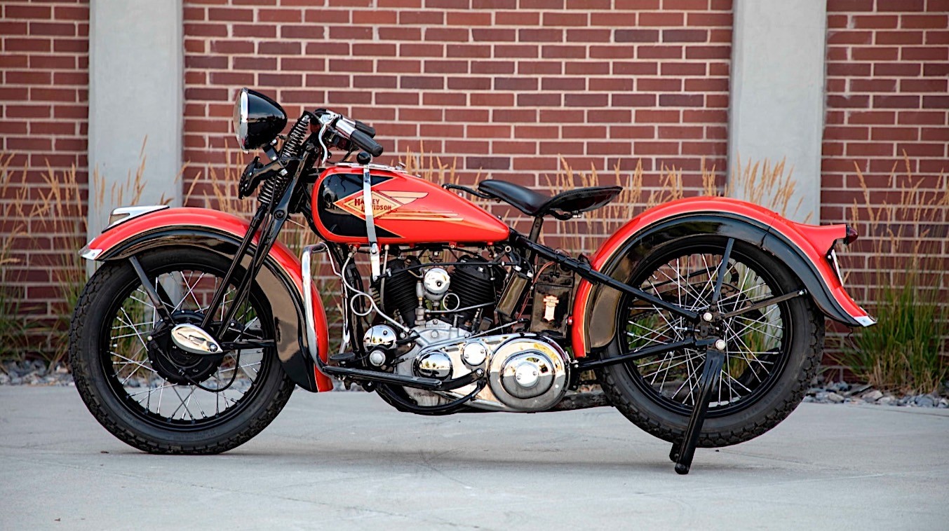 1935 - Harley-Davidson modelo 35R - Izquierda