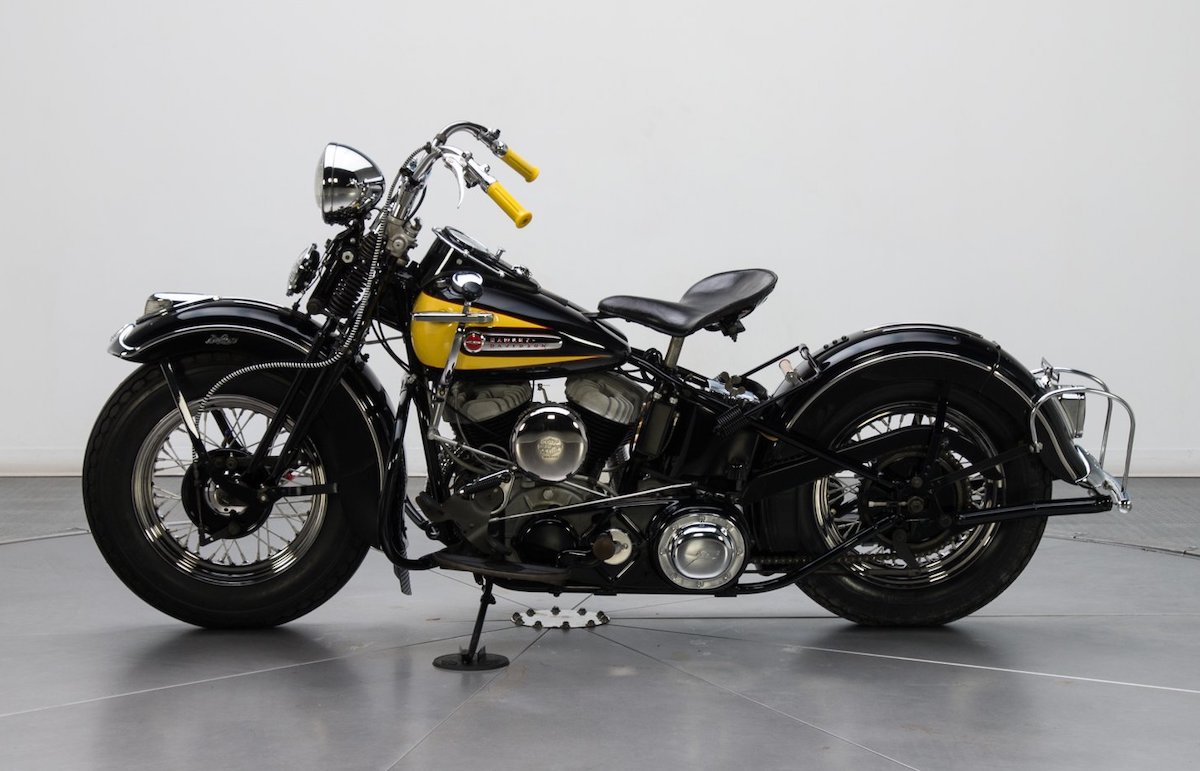 1948 - Harley-Davidson - 48UL - izquierda