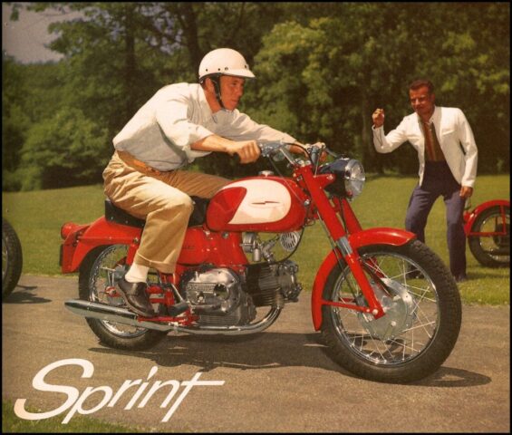 1962 - Harley-Davidson Folleto de ventas rojo